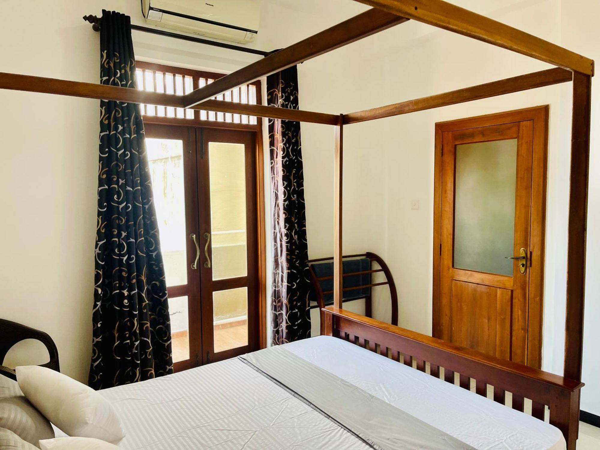 Sand & Surf Guest House Негомбо Екстер'єр фото