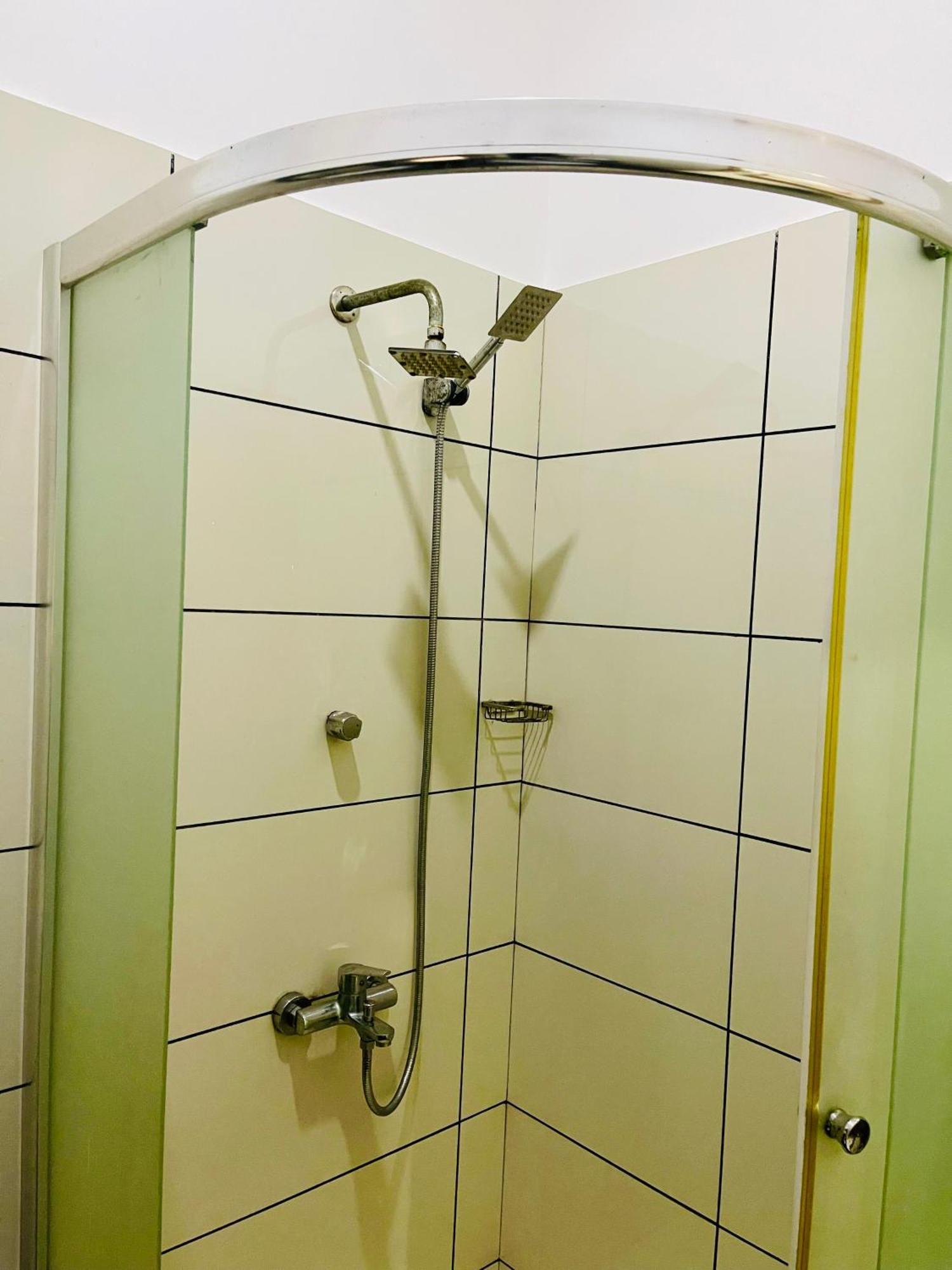 Sand & Surf Guest House Негомбо Екстер'єр фото