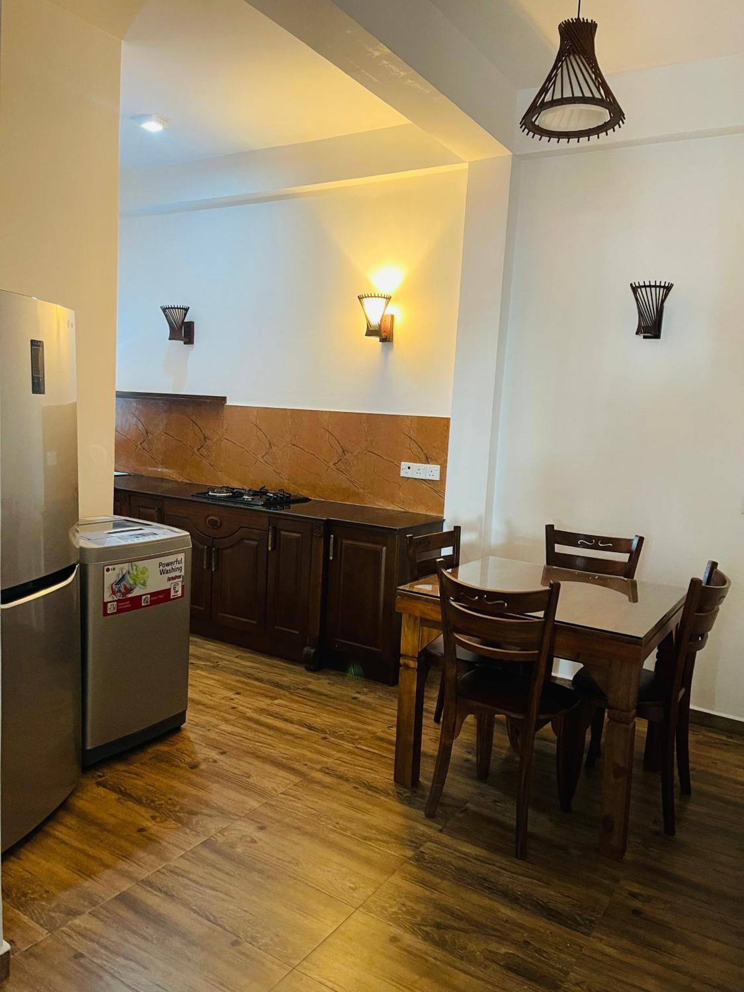Sand & Surf Guest House Негомбо Екстер'єр фото